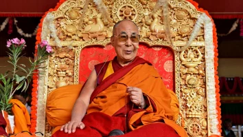 Dalai Lama speră să trăiască încă 40 de ani, până la vârsta de 130 de ani