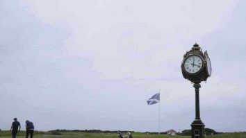 Trump va inaugura un teren de golf în Scoţia, ţara în care s-a născut mama sa 