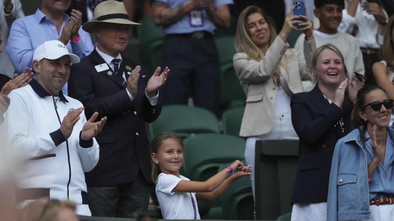 Fiica lui Djokovic a făcut spectacol la Wimbledon cu dansul victoriei pentru tatăl ei. Novak: „Ea este maestrul. Este o mică tradiție”