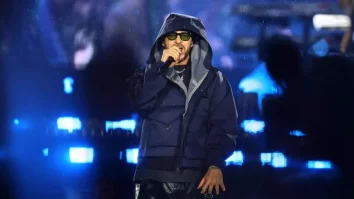 Justin Timberlake anunță că suferă de Boala Lyme, la scurt timp după concertul masiv criticat de la Electric Castle. Artistul își justifică aparițiile slabe din ultima vreme: „Această boală fi debilitantă, atât fizic, cât și psihic”