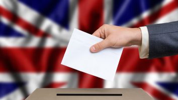 Tinerii din Marea Britanie vor putea vota de la 16 ani, din 2029. În România, un astfel de proiect de lege a fost depus în 2022, dar fără rezultat. Mihai Maci, lector UBB: „Trebuie să avem încredere în generația tânără”