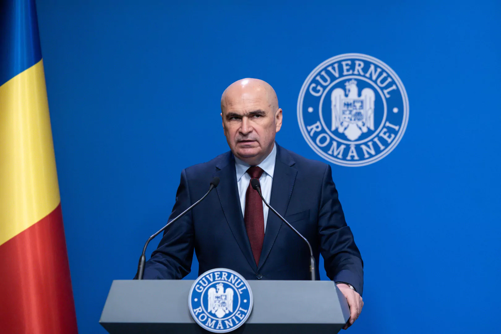 Premierul Ilie Bolojan te-a anunțat că începe o reformă în administrația publică. La „ȘTIU PE CE LUME TRĂIESC” afli soluțiile pentru reducerea cheltuielilor statului