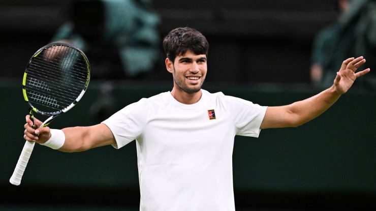 Carlos Alcaraz s-a calificat în semifinala turneului de la Wimbledon, unde îl va întâlni pe americanul Taylor Fritz