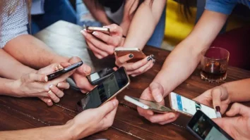 România se află pe ultimele locuri la cititul de știri online sau vizionarea de conținut video. 5 din 10 români folosesc internetul în scop cultural