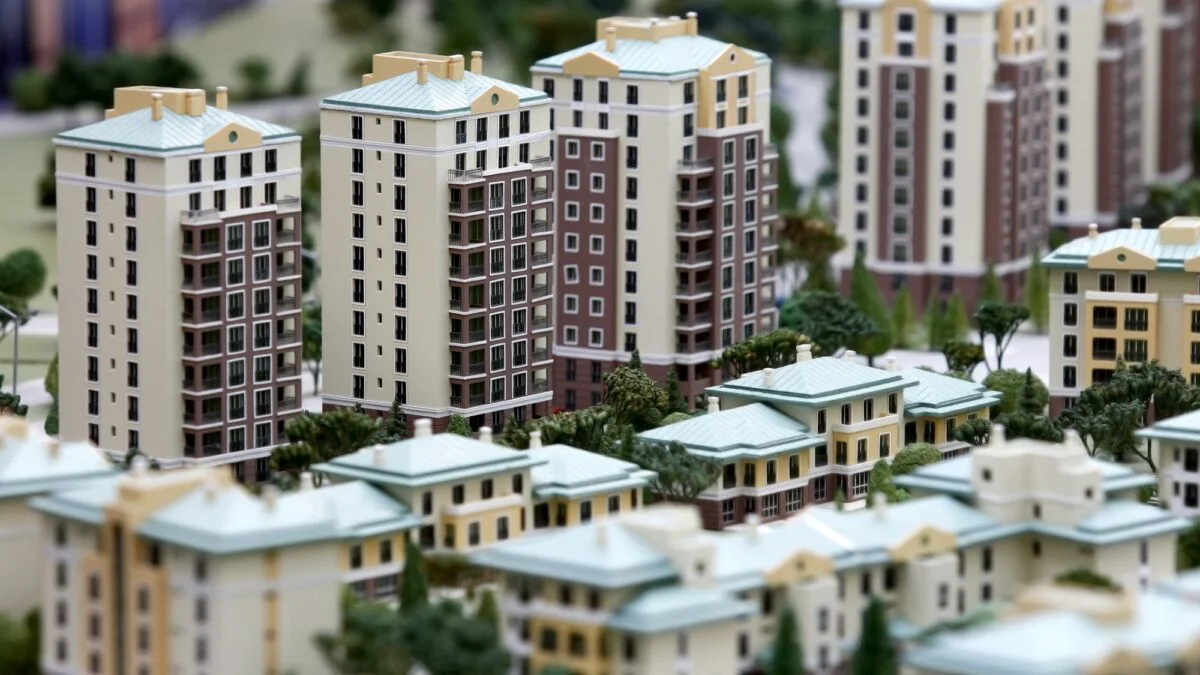 Prețurile apartamentelor cresc constant. Alexandru Ispir, consultant imobiliar: „Este foarte important ca oamenii să fie foarte atenți la bugetul lor”