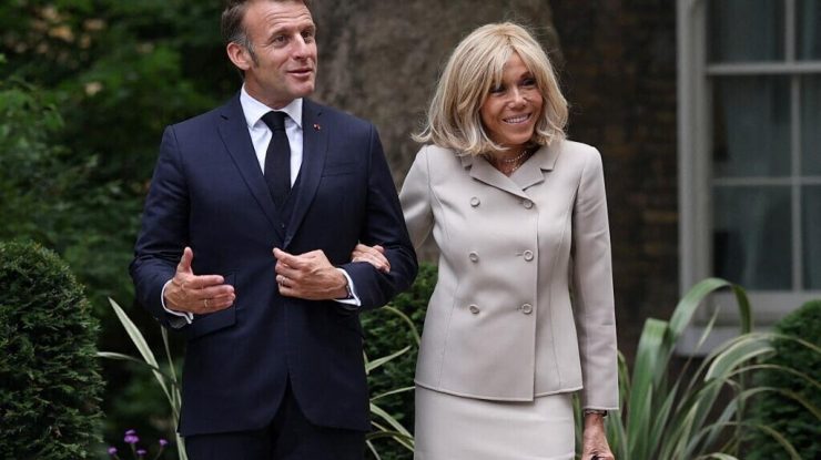 Macron o dă în judecată pe Candace Owens pentru afirmația repetată că „Brigitte e bărbat”
