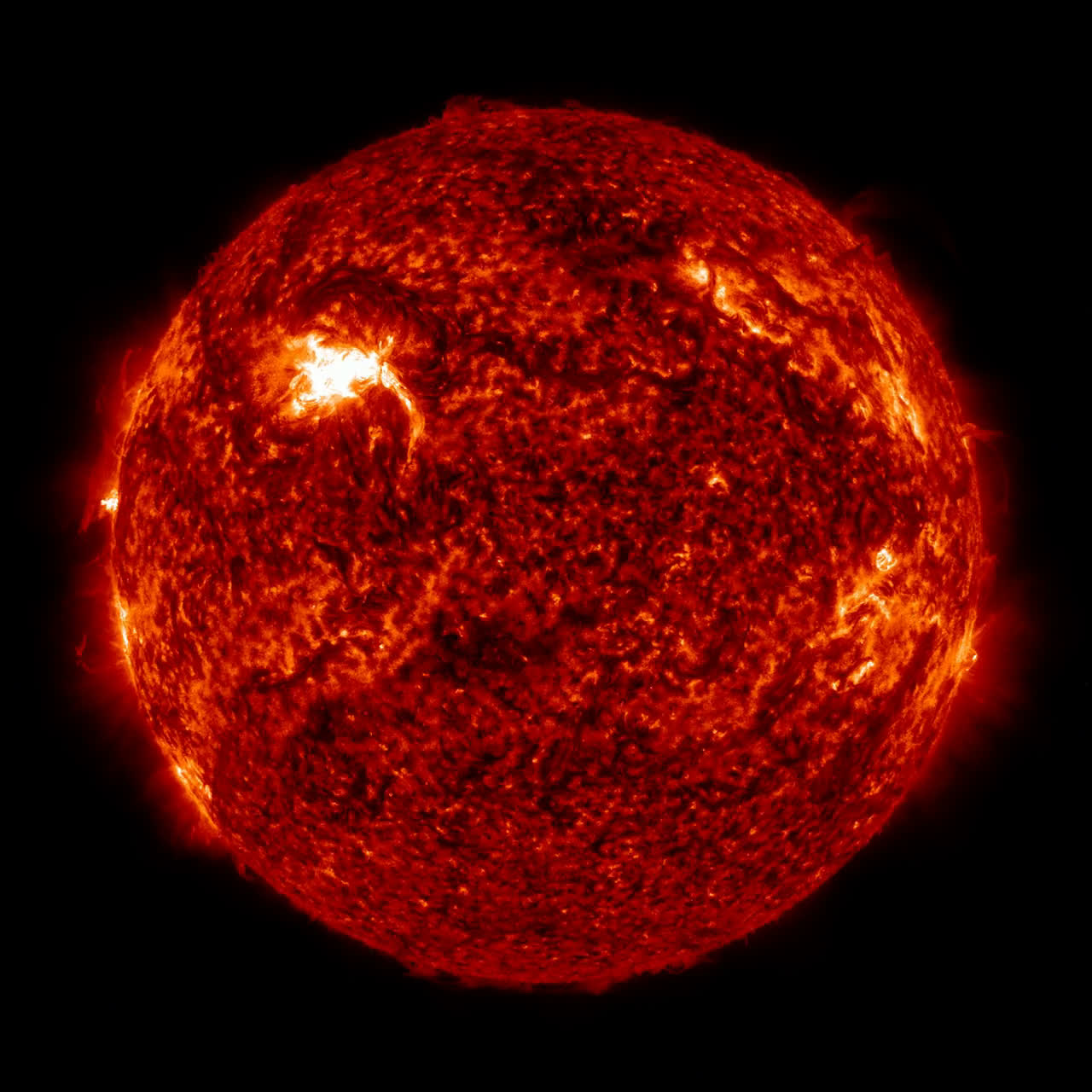 Cum se nasc furtunile solare? NASA lansează prima misiune care studiază cromosfera Soarelui cu un spectrograf ultraviolet