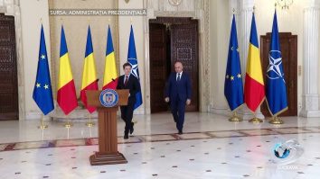 Situația se complică în prima lună de mandat a lui Nicușor Dan: Bugetarii din toată țara protestează față de măsurile de austeritate impuse de Guvernul Bolojan. Ministrul Educației, Daniel David, amenință cu demisia. CCR vine cu 3 bombe într-o zi