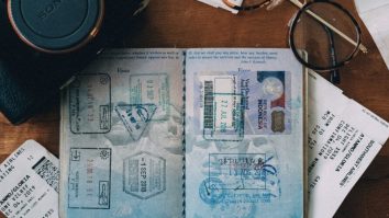 Pașaportul devine planul B pentru ultra-bogați:  De ce cetățenia globală este acum un avantaj strategic