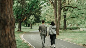 Mitul celor 10.000 de pași este spulberat de un nou studiu. Cât ar trebui să mergi, de fapt, pentru a-ți îmbunătăți sănătatea