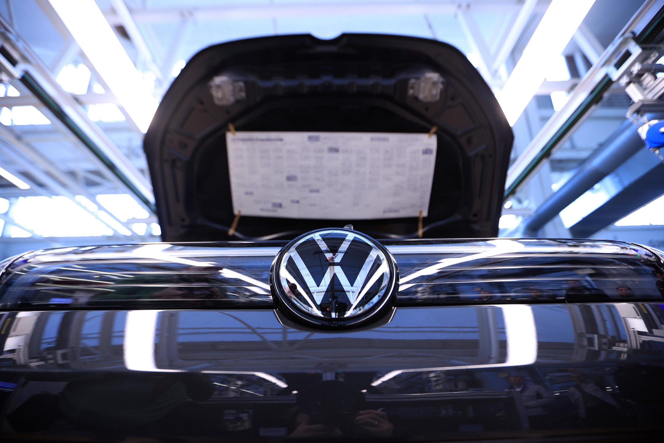 Volkswagen pierde peste 1,3 miliarde de euro din cauza „costurilor ridicate” ale tarifelor impuse de Administrația Trump