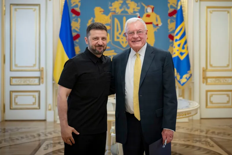 Zelenski și trimisul special al SUA, Keith Kellogg, s-au întâlnit la Kiev: „Am discutat despre drumul către pace și despre ce putem face concret”
