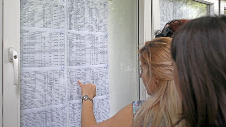 Rata de promovare la examenul de Bacalaureat 2025 a crescut de la 74,3% la 76,5%, după rezolvarea contestațiilor