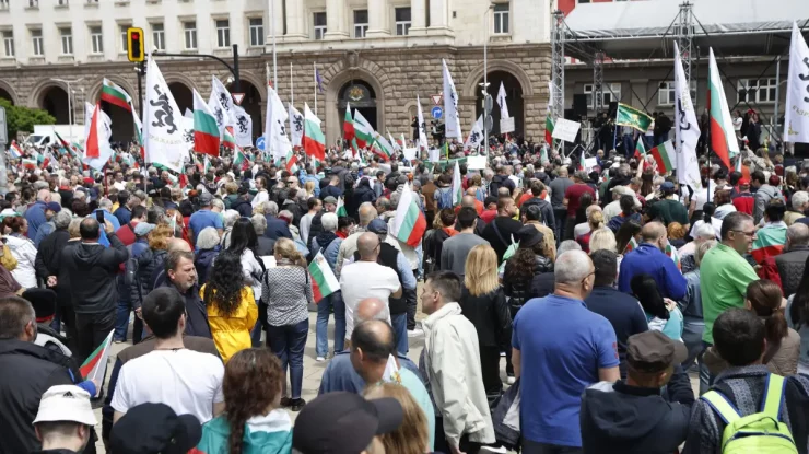 Proteste masive au fost organizate în Bulgaria față de adoptarea monedei euro. Zeci de mii de persoane au ieșit în stradă