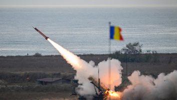 România investește peste 20 de miliarde de euro în dotarea Armatei. NATO avertizează că Rusia ar putea ataca o țară din Europa în 2027. Cât de pregătită este țara noastră de război