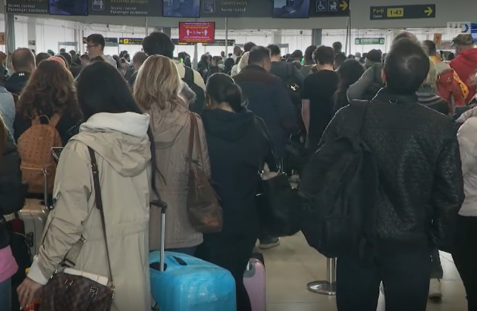 Diaspora vrea o schimbare în ceea ce privește reprezentarea ei în politica României. Care este atitudinea elitei politice în raport cu românii plecați din țară