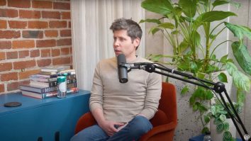 ChatGPT îți poate păstra conversațiile, chiar dacă le ștergi. Sam Altman spune că pot deveni probe în instanță