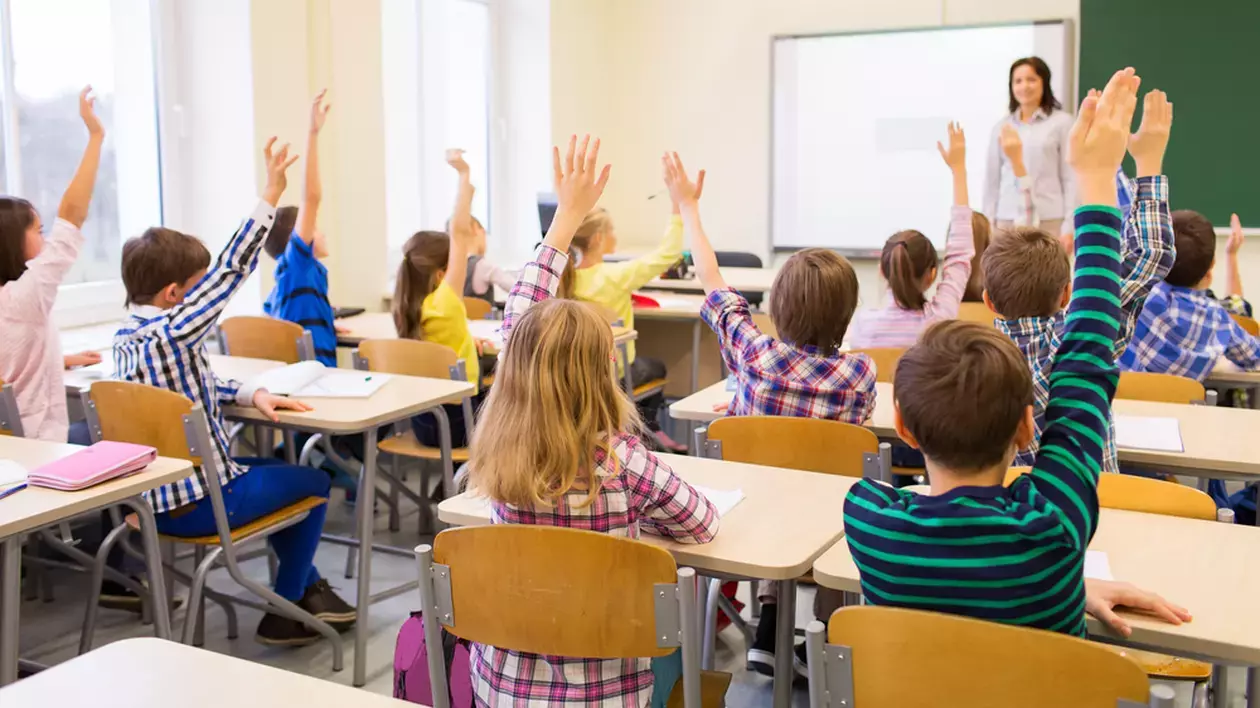 Ministerul Educației a pus în dezbatere noile reguli de comasare a școlilor. Radu Szekely: „Sunt măsuri care nu pot duce la o reformă în sensul creșterii calității”