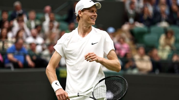 Jannik Sinner, numărul 1 mondial, s-a calificat în optimi la Wimbledon, al treilea grand slam al anului