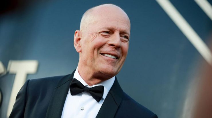 Bruce Willis, diagnosticat cu demență frontotemporală din 2023, a devenit mut, nu mai poate citi și are dificultăți de deplasare