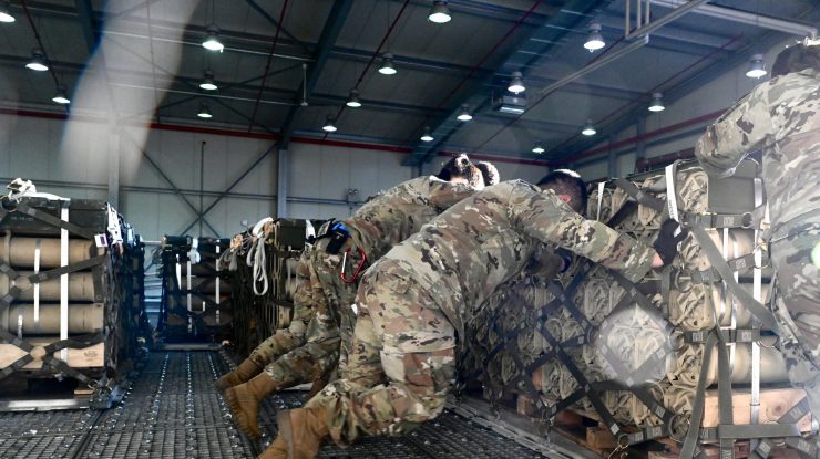 SUA au aprobat vânzare de arme în valoare de 322 de milioane de dolari către Ucraina pentru consolidarea apărării antiaerine