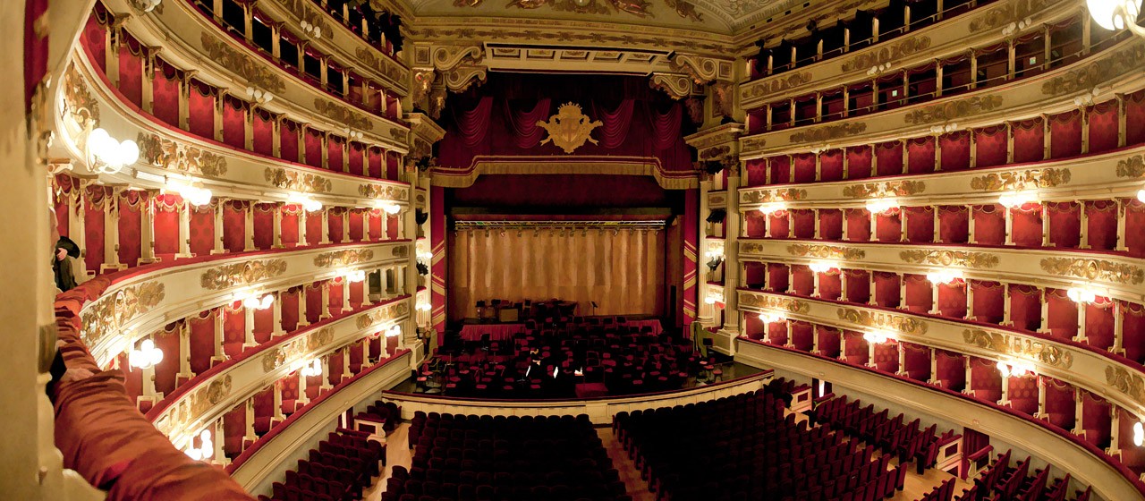 Fără ținută adecvată, fără spectacol! Scala din Milano reimpune codul vestimentar