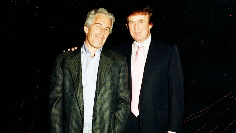 Trump se confruntă cu presiuni tot mai mari pentru a desecretiza Dosarele Epstein. WSJ: Președintele SUA a fost informat încă din luna mai că figurează în documente