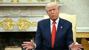 Trump critică decizia lui Macron de a recunoaște statul Palestina: „Nu contează ce spune”