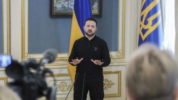 Zelenski cedează protestelor și retrage proiectul de lege care limita anticorupția: „Oamenii au cerut schimbări. Noi am răspuns”