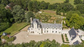 Ce castel vizitezi în Franța? Château de La Vallière a devenit nu doar un reper istoric, ci și un resort de lux