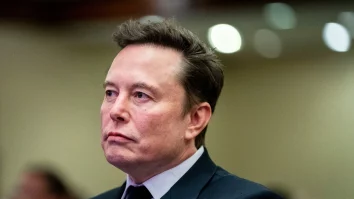 Elon Musk dă în judecată Apple și OpenAI. Le acuză de conspirație și concurență neloială