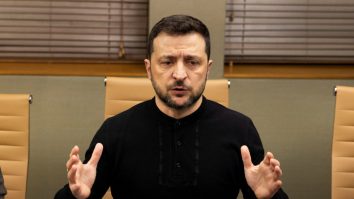 Zelenski promite că ucrainenii „nu îşi vor abandona pământul”: „Suntem gata să lucrăm cu preşedintele Trump şi cu partenerii noştri”