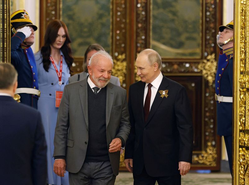 Înaintea întâlnirii cu Trump, Putin a discutat cu Lula despre „eforturile recente de pace” dintre Rusia și Ucraina