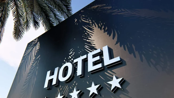 ZF: Turismul, tot mai puţin profitabil. Companiile care operează hoteluri şi pensiuni au avut o scădere de 33% a profitului faţă de anul anterior, cel mai mic rezultat din ultimii ani