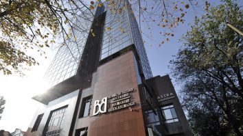 Bursa de la Bucureşti a trecut de la un plus de 1,2% la un minus de aproape 2% în trei ore, într-o zi în care marile pieţe europene scad cu 3–4% pe fondul tensiunilor din Orientul Mijlociu