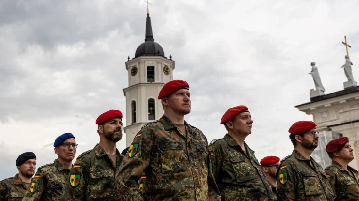 Nemții nu se reped să-și apere țara. 59% dintre respondenți spun că „probabil nu” sau „cu siguranţă nu” ar fi dispuşi să-și apere ţara