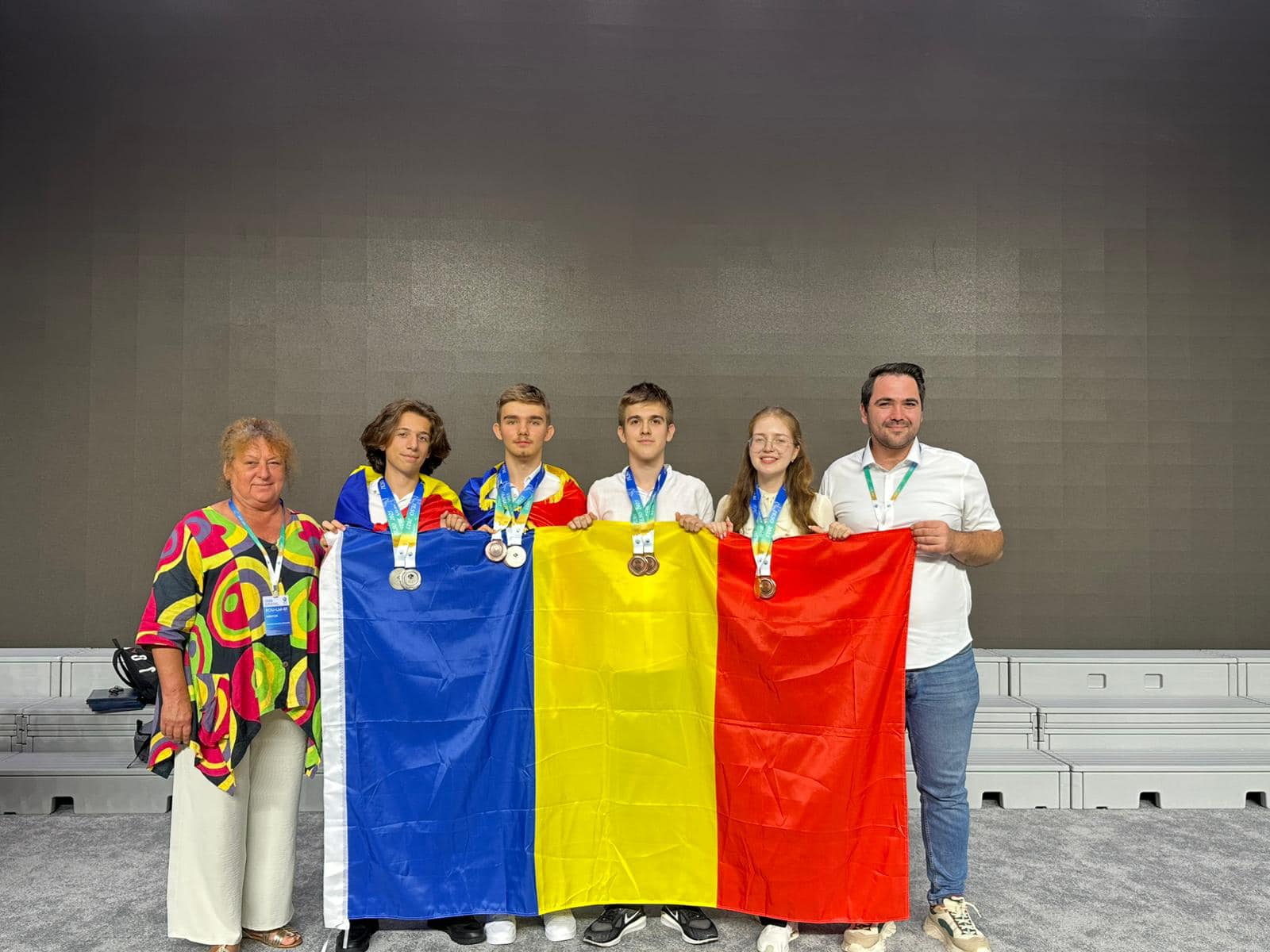 Elevii români au fost premiați cu 9 medalii la Olimpiada Internațională „Științele Pământului” din China