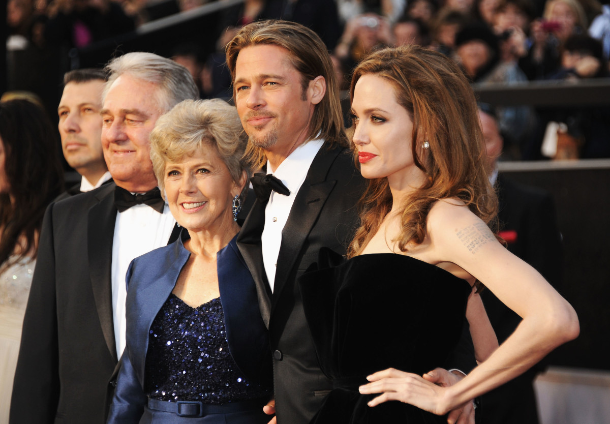 Mama lui Brad Pitt, Jane Etta, a murit la vârsta de 84 de ani
