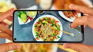 Cercetătorii au dezvoltat un chatbot care își dă seama dacă mâncarea din farfurie te poate omorî. A.I.-ul detectează toxinele mortale