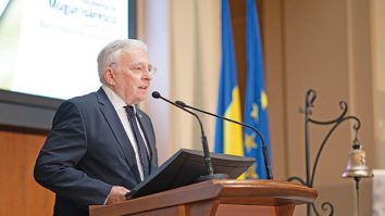 Mugur Isărescu: „Nu suntem încă în recesiune, dar există acest risc”. Cum arată economia României în S1, potrivit datelor INS