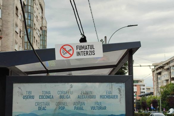 Clujenii nu mai pot fuma în parcuri, stații de autobuz și baze sportive. Interdicția include și țigările electronice, iar amenzile ajung la 500 lei