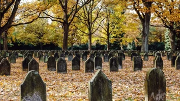 Vloggerul Iulian Tănașcu vrea să restaureze peste 150 de cruci vechi din România. Proiectul de la Gura Sărății va deveni un hub cultural digital