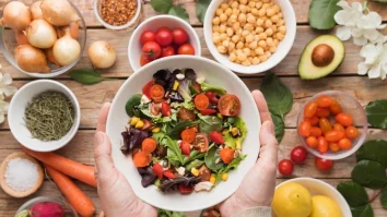 Ții dietă? Ai putea să-ți strici starea de spirit. Lygia Alexandrescu: „Starea de bine, serotonina și echilibrul emoțional vin din aport suficient de glucide”