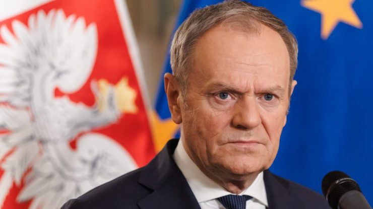 Tusk i-a transmis un mesaj lui Putin înainte de întâlnirea cu Trump: „Pacea se obține prin forță, nimic altceva”