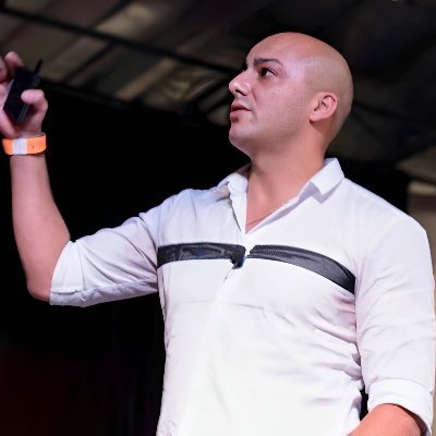 „Doctoratul în A.I. ar putea fi o pierdere de timp”,  spune fondatorul primei echipe de Inteligență Artificială generativă de la Google