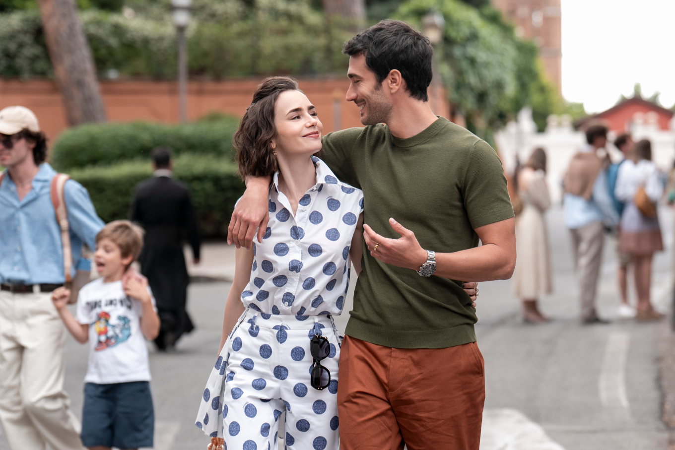 Netflix a anunțat data lansării sezonului 5 din „Emily in Paris”. Acțiunea se mută parțial în Veneția, Italia