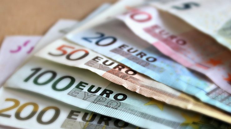 Ministerul Finanțelor lansează o nouă emisiune FIDELIS în euro cu scadență la 10 ani și dobândă de 6,5%. Este cea mai mare de până acum