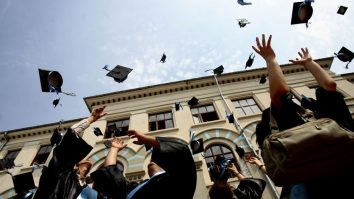Eurostudent 8: România ocupă locul 2 în UE la timpul petrecut la facultate. Cristian Tănase, profesor: „Practica te dezvoltă și îți permite să aplici informațiile”