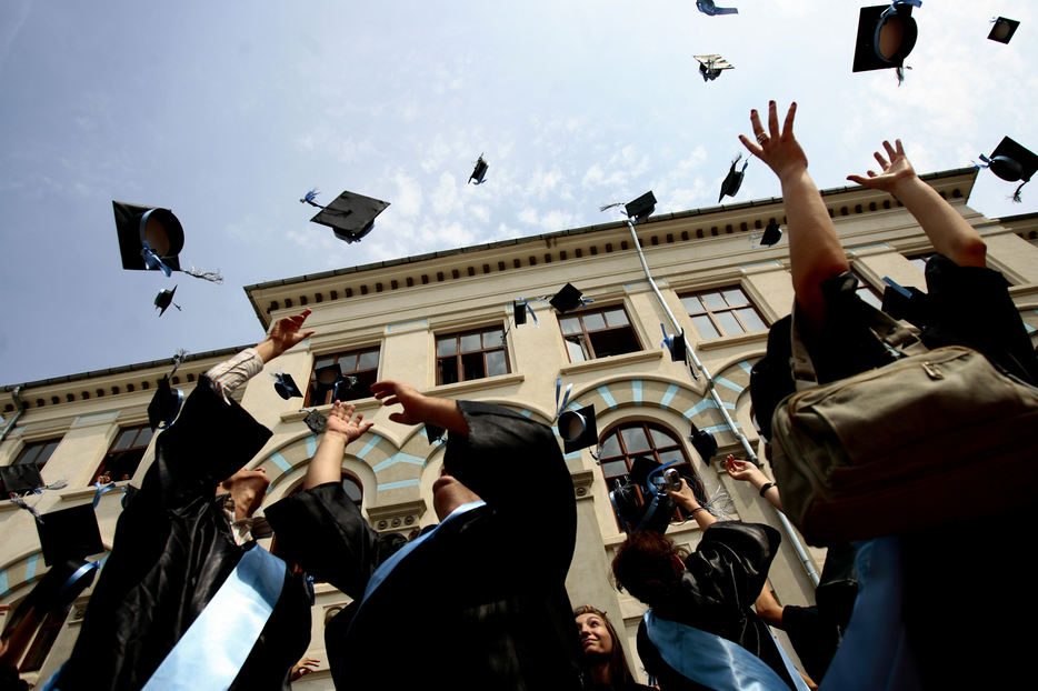 Eurostudent 8: România ocupă locul 2 în UE la timpul petrecut la facultate. Cristian Tănase, profesor: „Practica te dezvoltă și îți permite să aplici informațiile”