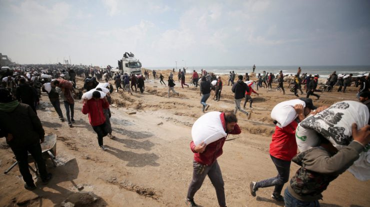 Israelul a ucis 27 de persoane în Gaza în timp ce acestea încercau să obțină alimente de la un punct de distribuție administrat de GHF